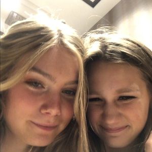 Meet your Posher, Ella